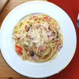 Tuscan Salmon Linguine